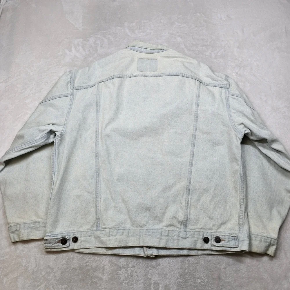 Vintage Levi's Denim Trucker Jacket Mens XL Distressed Light‎ Wash Jean Made USA - Picture 3 of 14